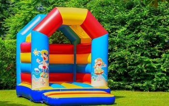 bouncy-castle-3466291_640